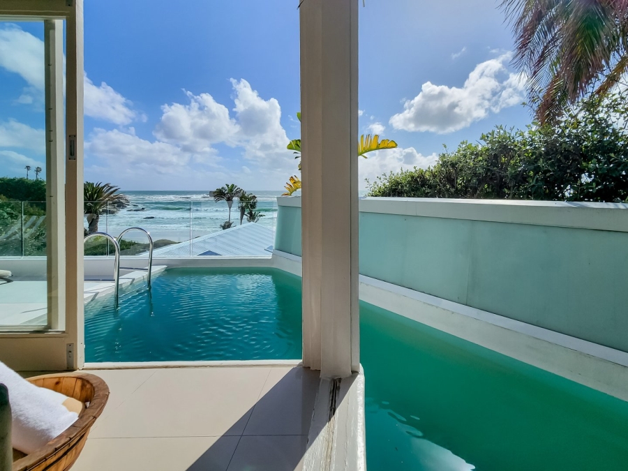 To Let 4 Bedroom Property for Rent in Clifton Western Cape